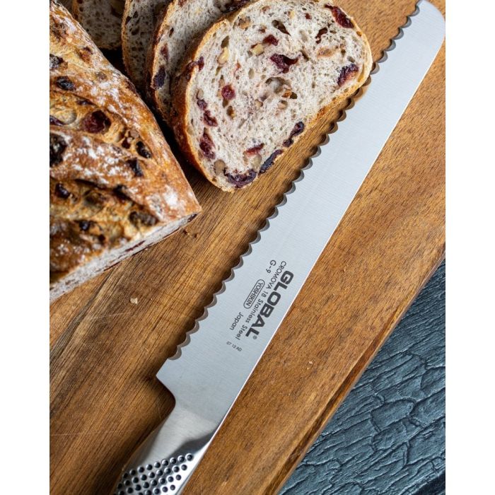 Global G-9 Bread Knife – 22cm Serrated Japanese Stainless Steel