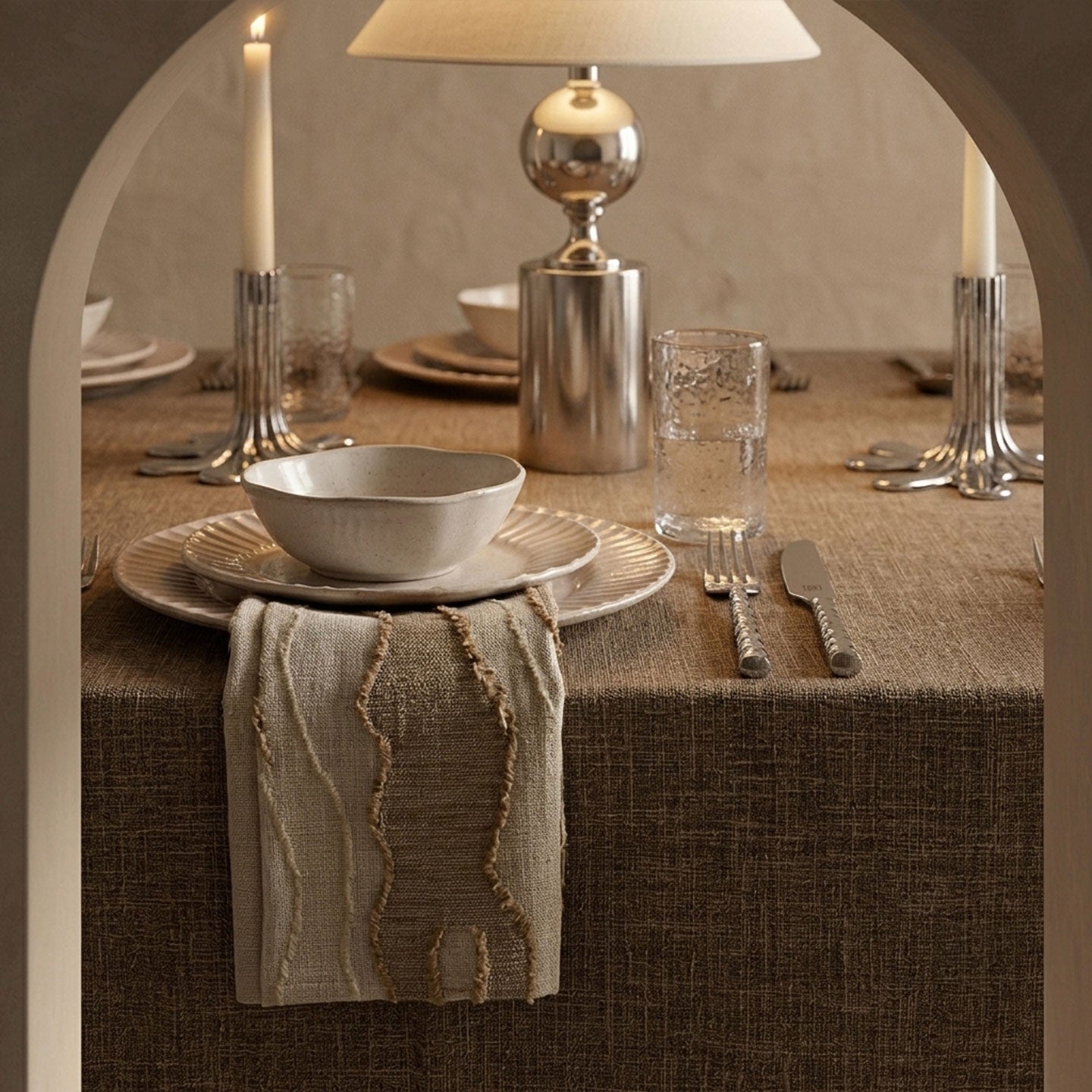 Loomé Home Mocha Fringe Tablecloth – Textured, 200 x 300 cm