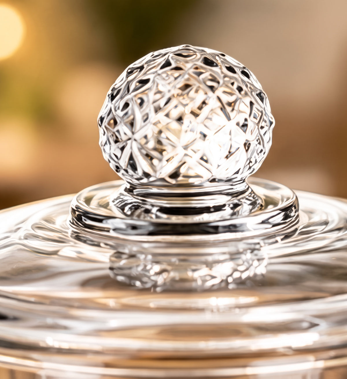 Artika Rockland glass dispenser diamond-cut crystal finial lid close-up